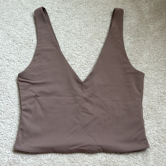 Babaton contour backless V tank in a warm brown - Picture 2 of 3